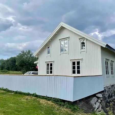 Nordland House-breathtaking View-central Location Sortland